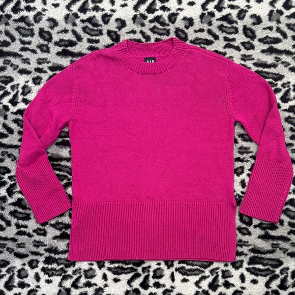 GAP Sweaters - GAP Bright Fuchsia Crewneck Sweater